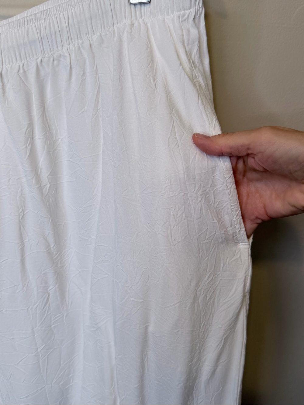Jams World | VTG White Textured Lightweight Parachute Wide-Leg Drawstring Pants - Picture 4 of 12